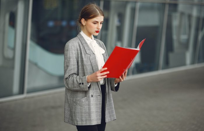 administracja urzędniczka