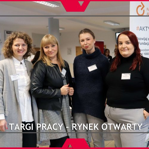 Zdjęcie grupowe - cztery kobiety - Targi Pracy