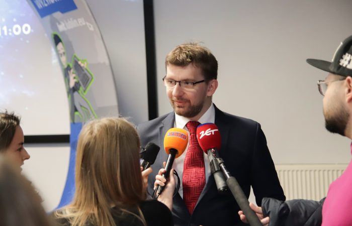 Jacek Wyszyński udziela wywiadu