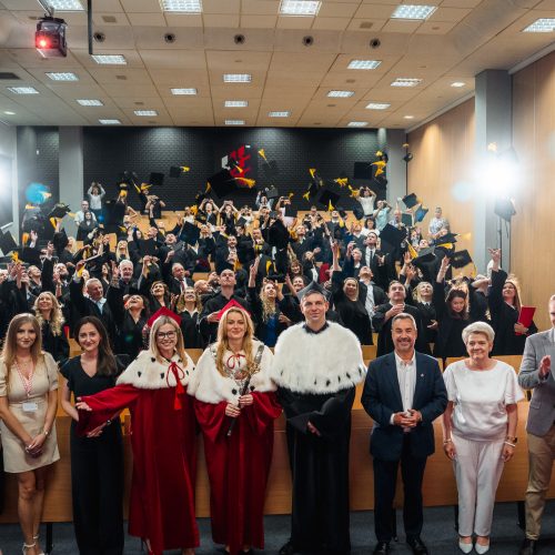 Graduacja absolwentów MBA i pierwsze czepkowanie studentek Pielęgniarstwa w WSPA