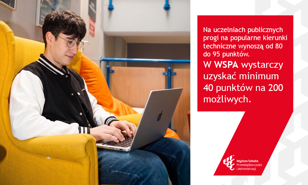 Student WSPA przy laptopie oraz porównanie progów rekrutacyjnych: od 80 do 95 punktów na uczelniach publicznych i minimum 40 na 200 w WSPA.